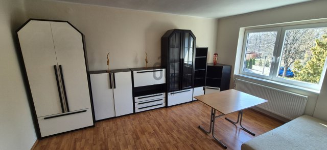 Eladó téglalakás, Tiszafüreden 36 M Ft, 2 szobás