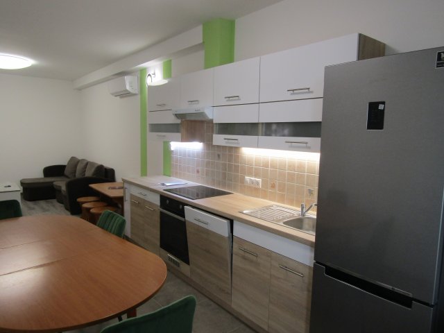 Kiadó téglalakás, albérlet, Debrecenben 240 E Ft / hó, 3 szobás