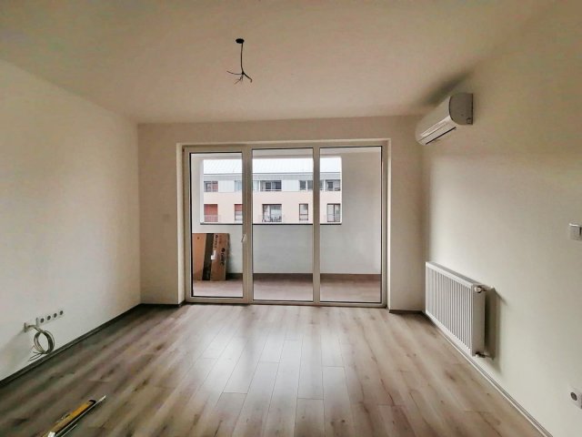Eladó téglalakás, Debrecenben 98 M Ft, 3 szobás