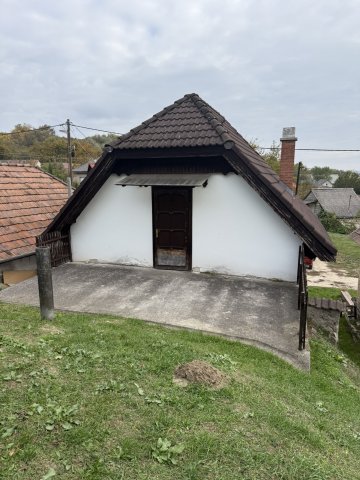 Eladó nyaraló, Mogyorósbányán 28 M Ft / költözzbe.hu