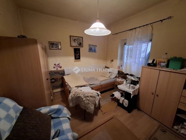 Eladó családi ház, Erdőkertesen 79.9 M Ft, 2 szobás