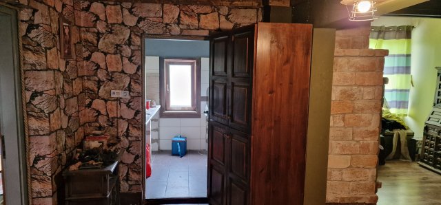 Eladó családi ház, Esztergomban 110 M Ft, 4 szobás