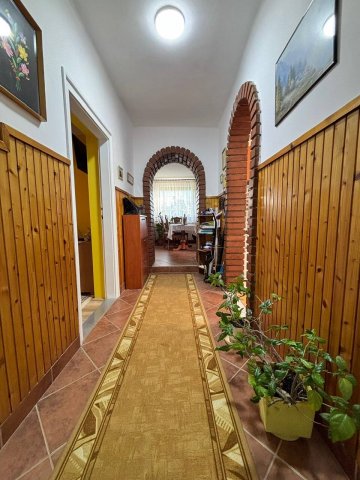 Eladó ikerház, Komlón 59.9 M Ft, 3 szobás / költözzbe.hu