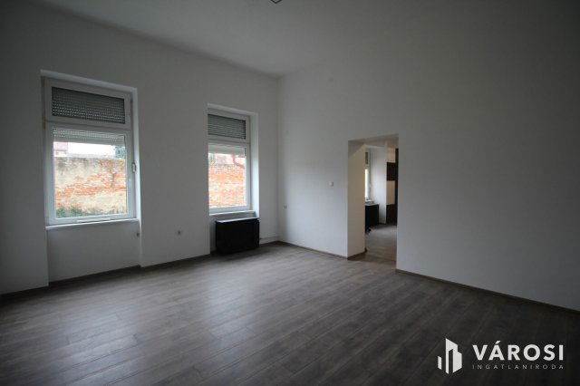 Eladó téglalakás, Szombathelyen 36.9 M Ft, 2 szobás
