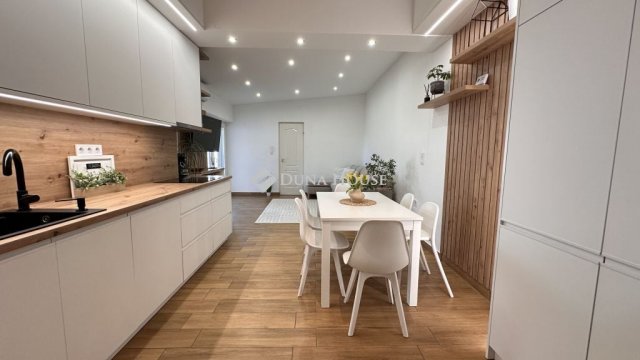 Eladó családi ház, Debrecenben 115.9 M Ft, 4 szobás