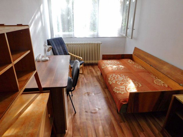 Kiadó téglalakás, albérlet, Debrecenben 320 E Ft / hó, 3 szobás