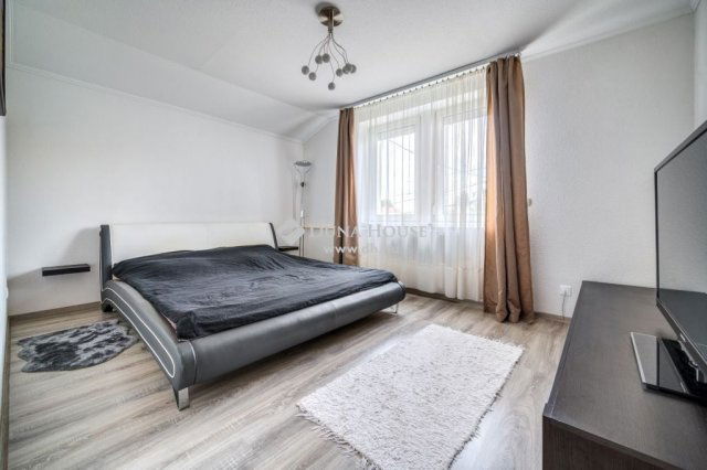 Eladó családi ház, Albertirsán 88 M Ft, 6 szobás