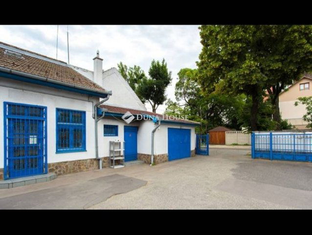 Eladó üzlethelyiség, Budapesten, III. kerületben 400 M Ft