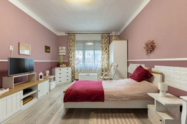 Eladó családi ház, Budapesten, XVIII. kerületben 124.9 M Ft