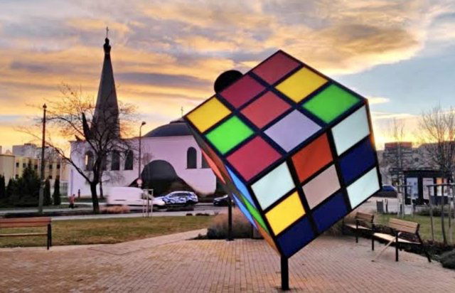 Eladó panellakás, Százhalombattán 58.5 M Ft, 2+1 szobás