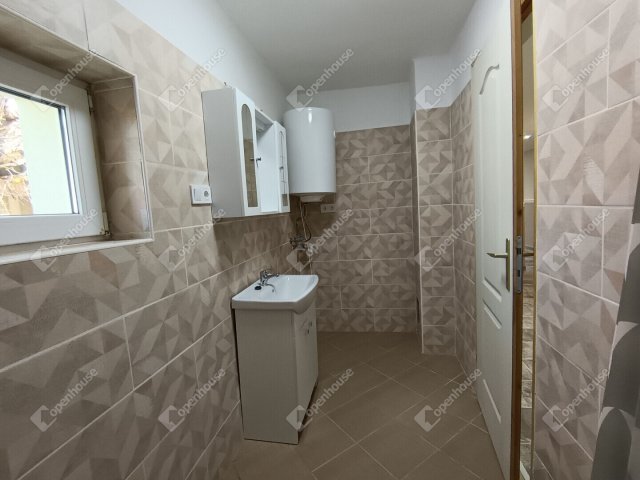 Eladó családi ház, Nagyatádon 29.5 M Ft, 2 szobás