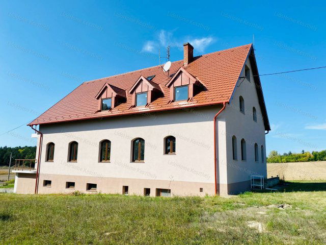 Eladó hotel, Keszthelyen 144 M Ft / költözzbe.hu