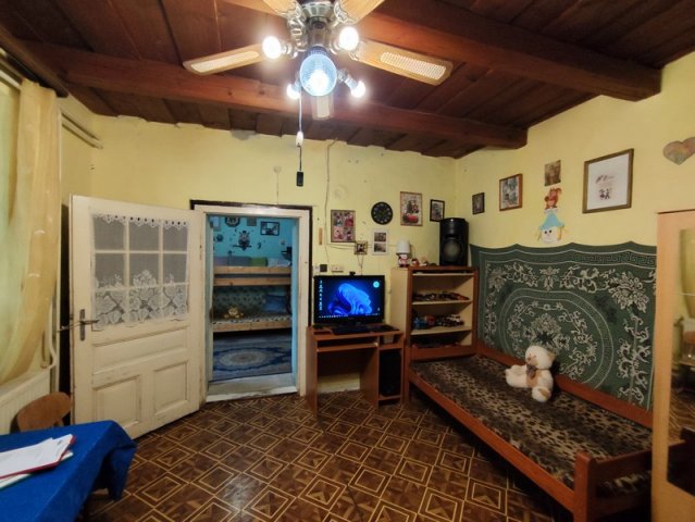 Eladó családi ház, Nagyalásonyon 16.5 M Ft, 1+1 szobás