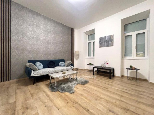 Eladó téglalakás, Budapesten, VI. kerületben 51 M Ft, 1 szobás