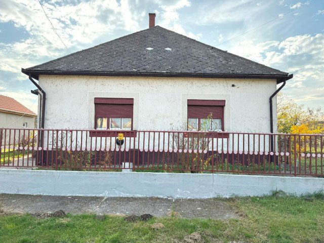 Eladó családi ház, Nagyivánon 12.5 M Ft, 3 szobás