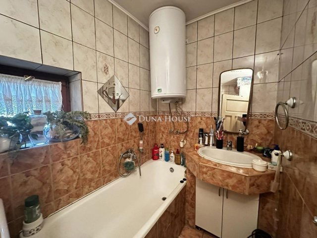 Eladó családi ház, Simontornyán 16.9 M Ft, 2 szobás