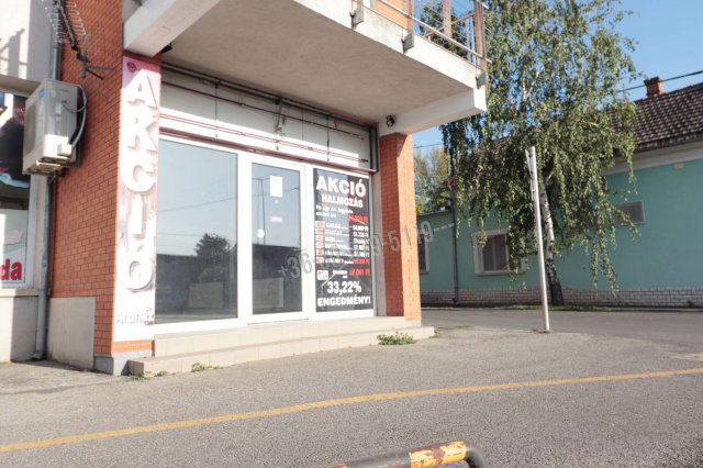 Kiadó üzlethelyiség, Orosházán, Táncsics Mihály utcában