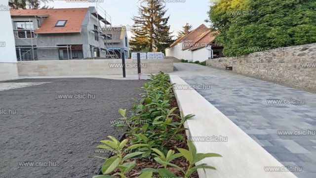 Eladó családi ház, Nagykovácsiban 255 M Ft, 6 szobás