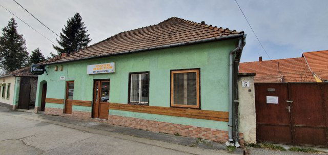 Eladó családi ház, Devecseren 24.9 M Ft, 3+2 szobás