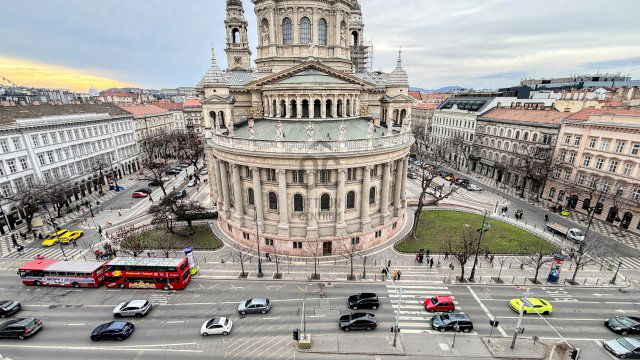Eladó téglalakás, Budapesten, VI. kerületben 255 M Ft, 3 szobás