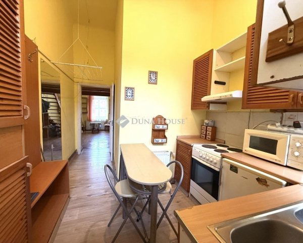 Eladó téglalakás, Budapesten, VII. kerületben 45 M Ft, 1 szobás