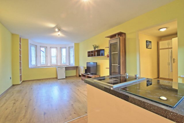 Eladó téglalakás, Budapesten, VIII. kerületben 75 M Ft, 2 szobás