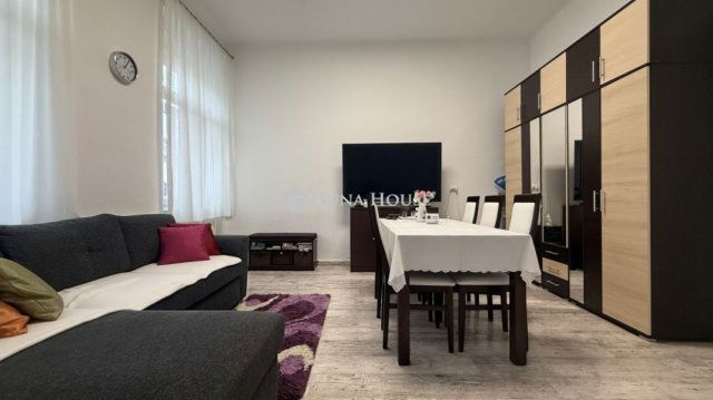 Eladó téglalakás, Szombathelyen 31.7 M Ft, 2 szobás