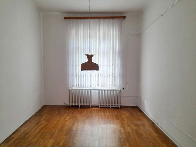 Kiadó téglalakás, albérlet, Békéscsabán 130 E Ft / hó