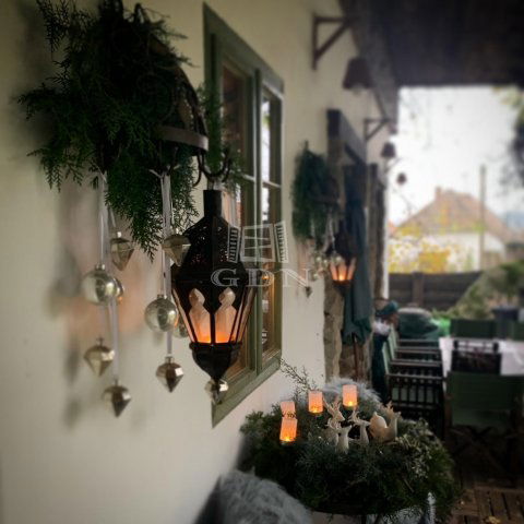 Eladó családi ház, Gyúrón 149.8 M Ft, 4+1 szobás