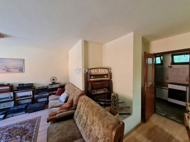 Eladó családi ház, Balatonszabadiban 65 M Ft, 5 szobás