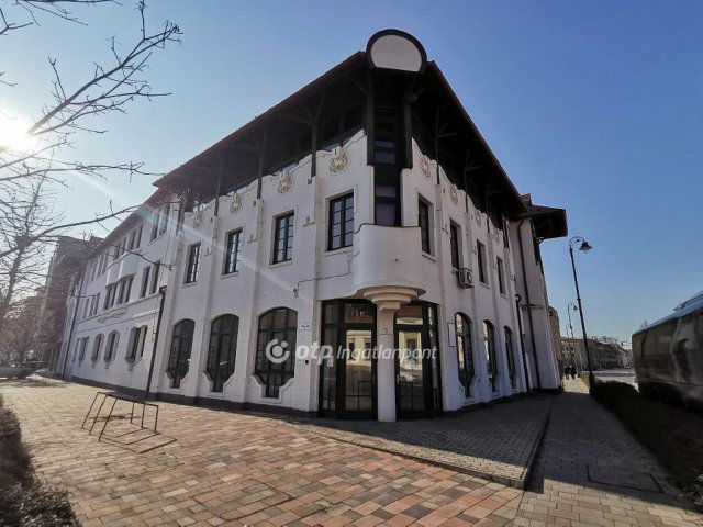 Eladó iroda, Békéscsabán 425 M Ft / költözzbe.hu