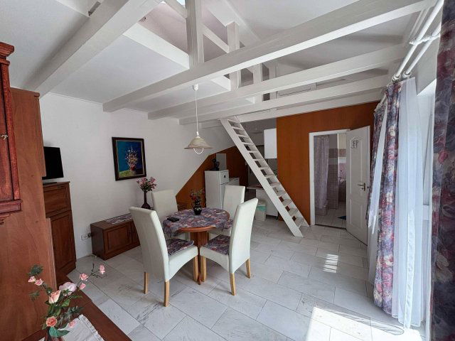 Eladó téglalakás, Zamárdiban 73.9 M Ft, 1+2 szobás