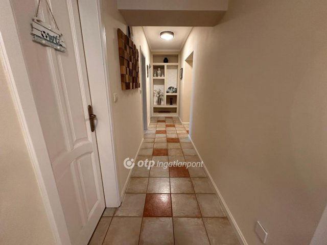 Eladó családi ház, Siófokon 375 M Ft, 6 szobás