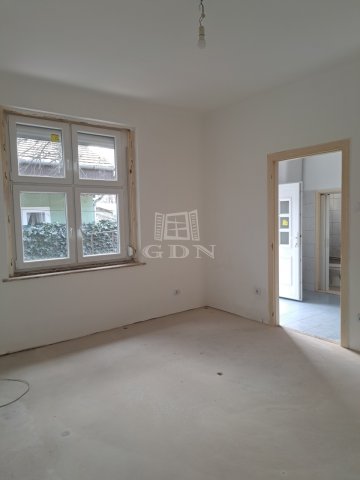 Eladó téglalakás, Budapesten, XVIII. kerületben 34.9 M Ft