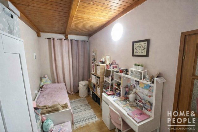 Eladó családi ház, Kisteleken 69.9 M Ft, 3+1 szobás