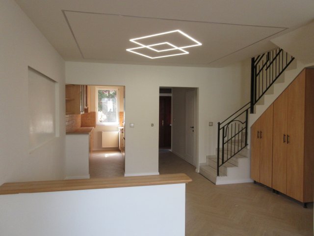 Eladó sorház, Debrecenben 127.9 M Ft, 4+1 szobás