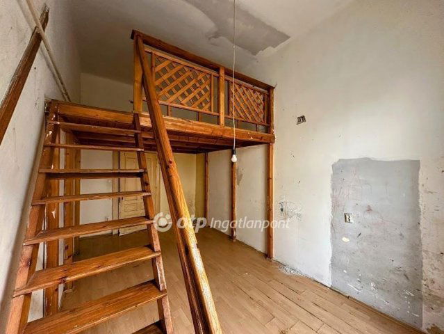 Eladó téglalakás, Budapesten, VIII. kerületben 49.5 M Ft