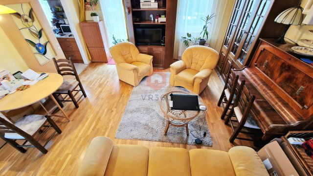 Eladó téglalakás, Pécsett 69.9 M Ft, 1+2 szobás