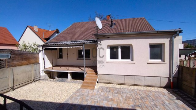 Eladó családi ház, Szombathelyen, Tóth Árpád utcában 52.9 M Ft