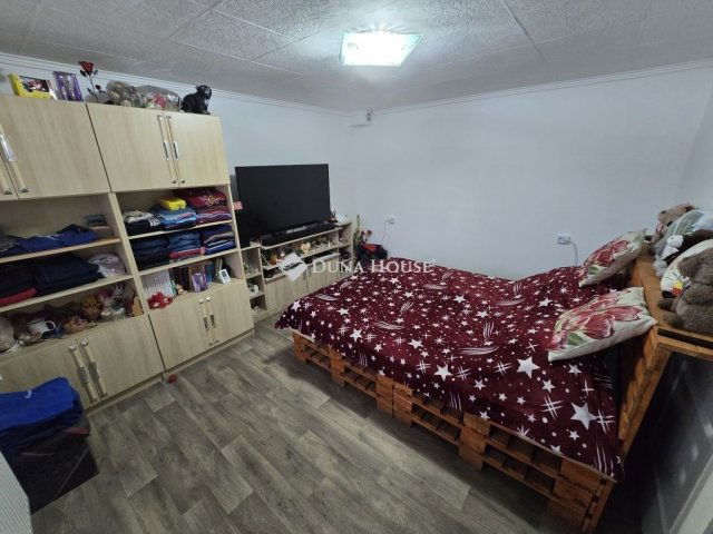 Eladó családi ház, Székesfehérvárott 64.9 M Ft, 3 szobás