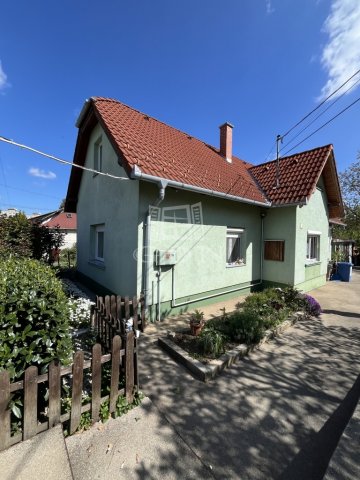 Eladó családi ház, Veszprémben 129 M Ft, 3 szobás