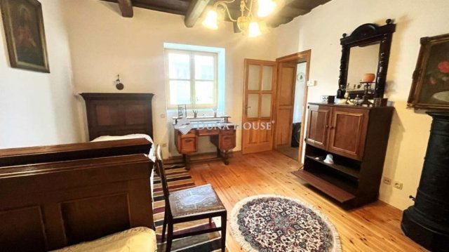 Eladó családi ház, Szőcén 85 M Ft, 5 szobás