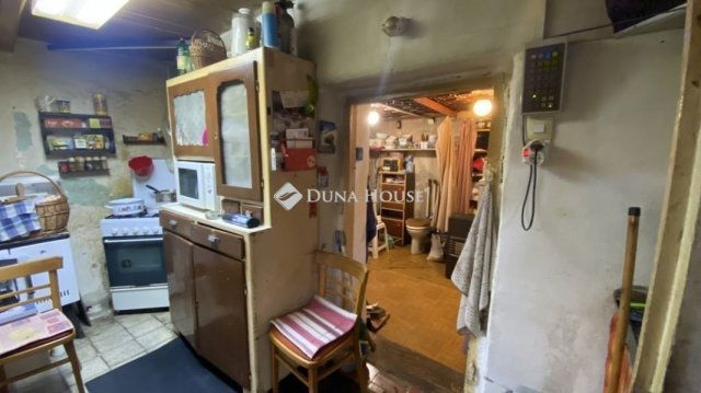 Eladó családi ház, Gombán 28 M Ft, 1 szobás