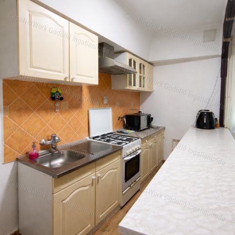 Eladó családi ház, Fóton 99.9 M Ft, 6 szobás