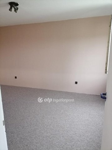 Eladó panellakás, Miskolcon 25 M Ft, 1+1 szobás