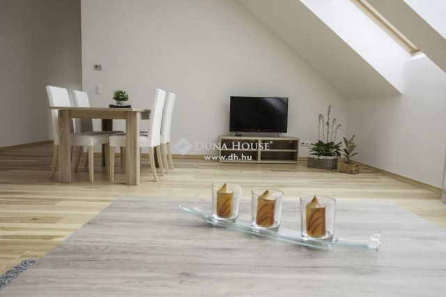 Eladó téglalakás, Budapesten, VII. kerületben 139 M Ft, 3 szobás