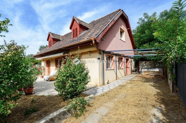 Eladó családi ház, Biatorbágyon 111 M Ft, 3 szobás