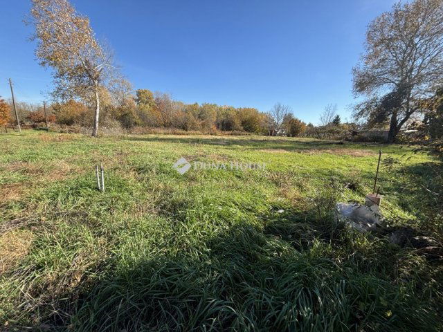 Eladó mezogazdasagi ingatlan, Debrecenben 9.9 M Ft