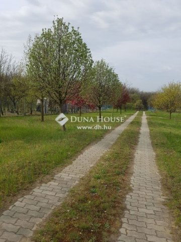 Eladó családi ház, Fóton 270 M Ft, 6 szobás