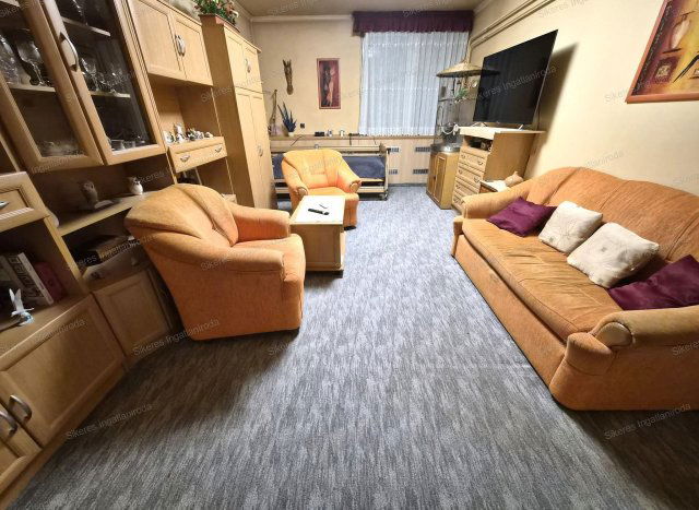 Eladó téglalakás, Tatabányán 36.99 M Ft, 1 szobás